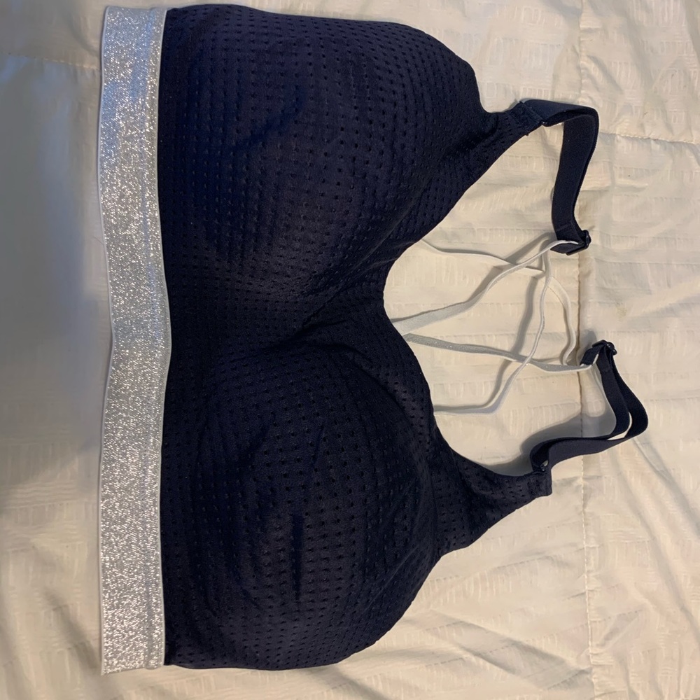 VICTORIAS SECRET sports bra